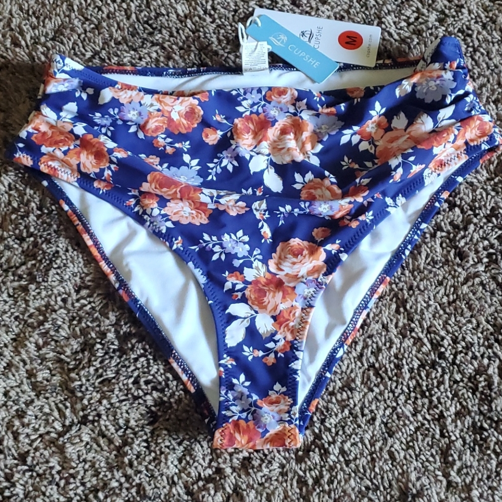 CUPSHE size medium bikini bottom